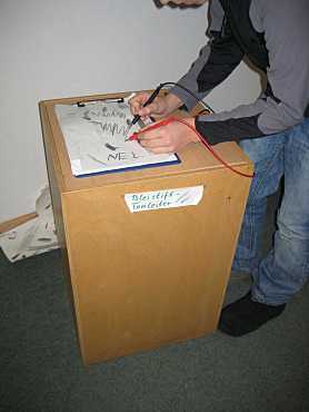 Auf dem Bild ist eine Bleistifttonleiter zu sehen.